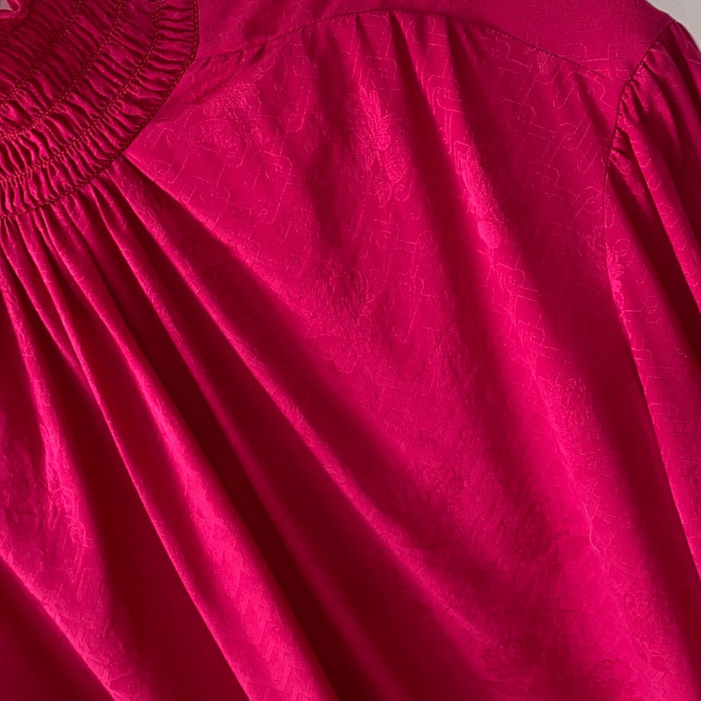 Authentic GUCCI Roses Silk Blouse - Picture 3 of 14